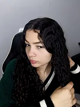 Snapshot of shalon_diaz_s chatting on September 27, 2025, 4:02 pm shalon diaz s online show from September 27, 2025, 4:02 pm