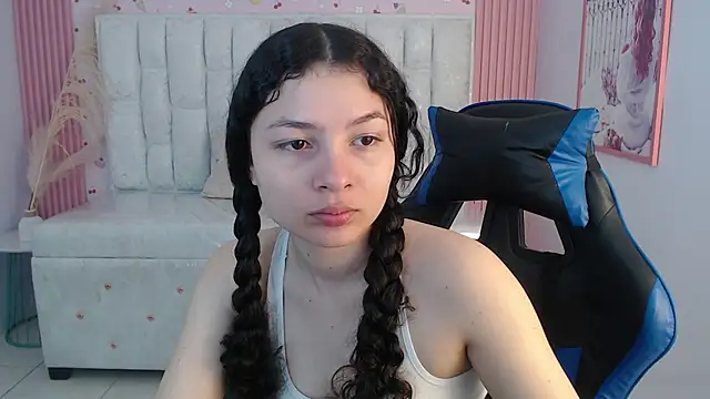 Snapshot of shalon_diaz_s chatting on October 14, 2025, 1:23 pm shalon diaz s online show from October 14, 2025, 1:23 pm