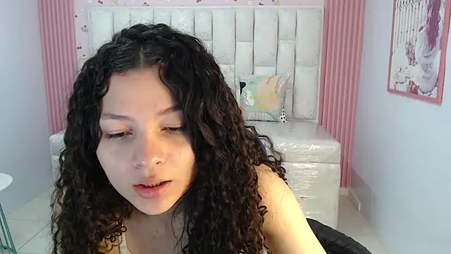 Snapshot of shalon_diaz_s chatting on September 10, 2025, 12:59 pm shalon diaz s online show from September 10, 2025, 12:59 pm