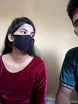 Hot couple 1 online show from October 26, 2025, 10:15 am