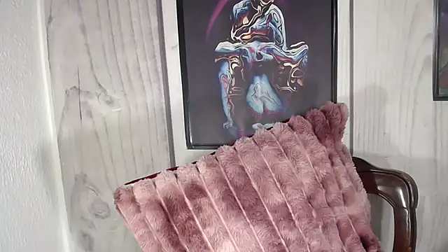 JULIANAWET69 online show from September 18, 2025, 3:20 am