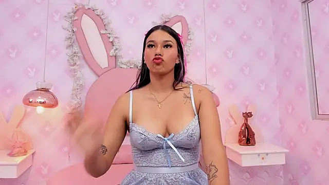 LIA SWAN  online show from November 25, 2025, 4:13 am