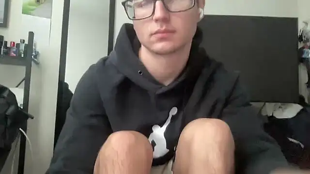 Snapshot of ryan_28747 chatting on December 3, 2025, 8:19 pm ryan 28747 online show from December 3, 2025, 8:19 pm