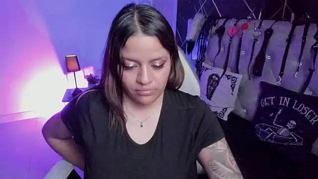 victoria  floyd online show from April 9, 2026, 1:07 am