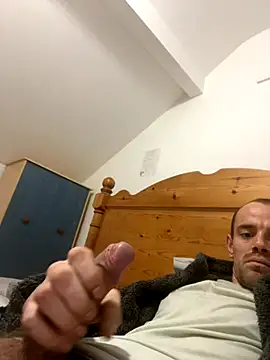 Snapshot of wyattstone chatting on November 3, 2025, 1:55 am wyattstone online show from November 3, 2025, 1:55 am