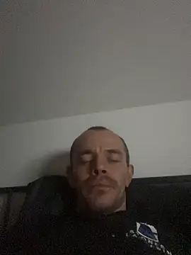 Snapshot of wyattstone chatting on November 4, 2025, 1:53 am wyattstone online show from November 4, 2025, 1:53 am