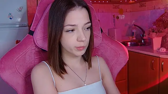 Snapshot of PamBeesly chatting on March 26, 2026, 2:26 pm PamBeesly online show from March 26, 2026, 2:26 pm