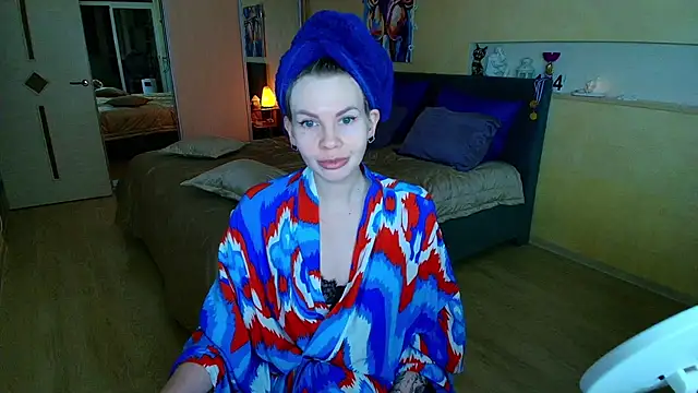 ReginaSparkle online show from March 6, 2025, 1:05 am