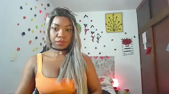 SaraYedid17 online show from March 7, 2025, 5:08 am