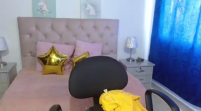 Snapshot of LITTLEDOLLHOT chatting on January 25, 2025, 2:03 pm LITTLEDOLLHOT online show from January 25, 2025, 2:03 pm