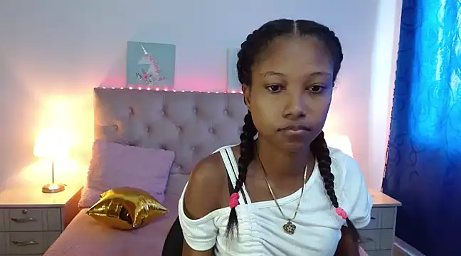 Snapshot of LITTLEDOLLHOT chatting on January 28, 2025, 2:21 pm LITTLEDOLLHOT online show from January 28, 2025, 2:21 pm