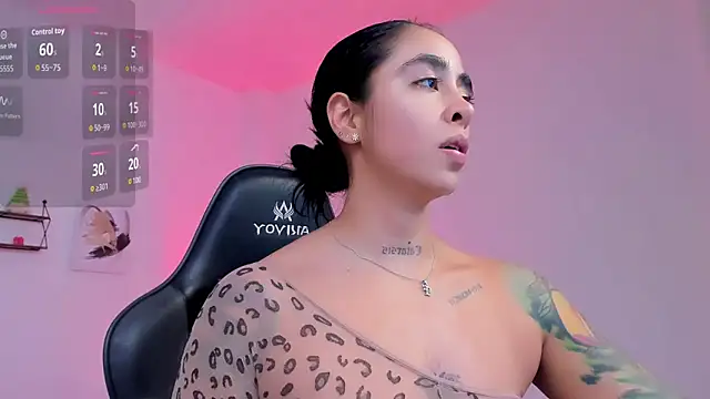 Snapshot of sophierooy22 chatting on January 5, 2026, 6:11 pm sophierooy22 online show from January 5, 2026, 6:11 pm