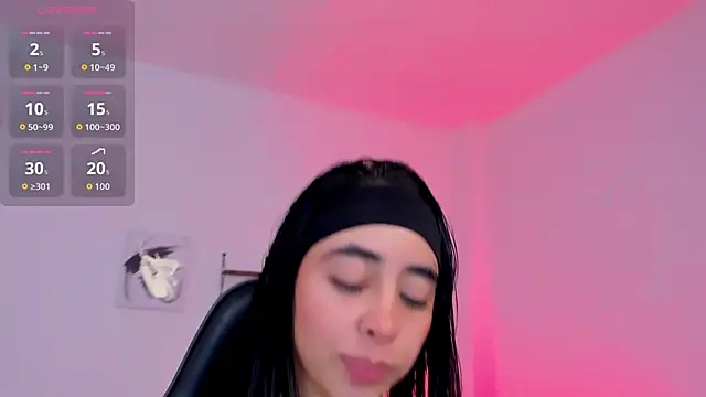 Snapshot of sophierooy22 chatting on February 19, 2026, 3:53 pm sophierooy22 online show from February 19, 2026, 3:53 pm