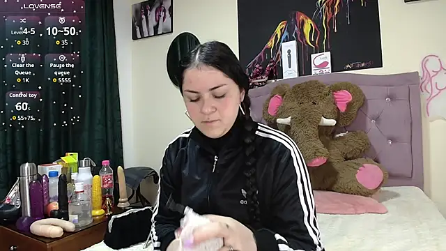 Emmie Hot online show from September 16, 2025, 12:06 pm