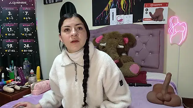 Emmie Hot online show from May 19, 2026, 11:39 am