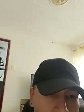 Diegosavage3 online show from February 19, 2025, 9:03 pm