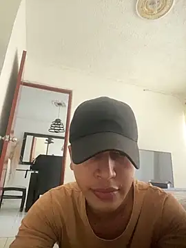 Diegosavage3 online show from February 5, 2025, 8:46 pm