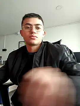 Thonny-becker online show from February 8, 2025, 12:17 pm