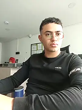 Thonny-becker online show from February 15, 2025, 9:28 pm