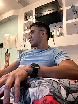 Thonny-becker online show from November 21, 2025, 11:15 pm