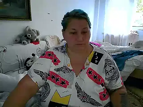 Marryllunax online show from September 10, 2025, 6:56 am