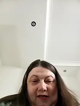 HotHornyEmmaX online show from April 13, 2026, 11:47 am