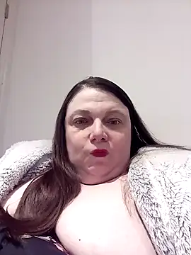 HotHornyEmmaX online show from March 19, 2025, 7:38 pm