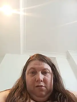 Snapshot of HotHornyEmmaX chatting on June 25, 2026, 11:26 am HotHornyEmmaX online show from June 25, 2026, 11:26 am