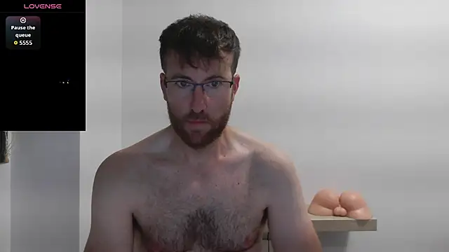 machohiberiko online show from October 3, 2025, 9:16 pm