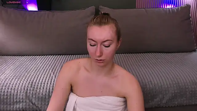 Snapshot of Rachel_Rut chatting on March 7, 2025, 6:02 am Rachel Rut online show from March 7, 2025, 6:02 am