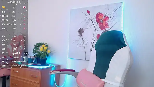 MarthaSimons online show from July 8, 2026, 4:13 am