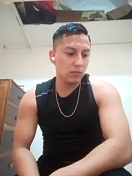 LuisMex1998 online show from October 30, 2025, 5:50 am