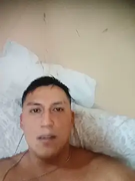Snapshot of LuisMex1998 chatting on May 23, 2026, 7:29 am LuisMex1998 online show from May 23, 2026, 7:29 am