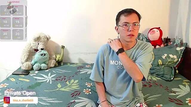 Tina 4 Charlie online show from October 14, 2025, 3:01 pm