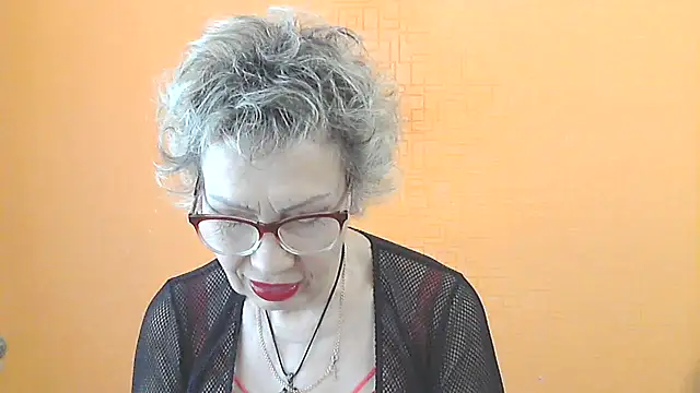 Snapshot of NessyJenixs chatting on May 9, 2026, 6:50 am NessyJenixs online show from May 9, 2026, 6:50 am