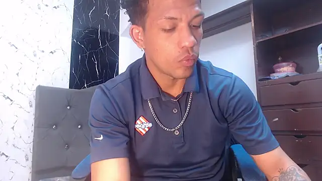 carlos alber12 online show from September 10, 2025, 6:51 pm