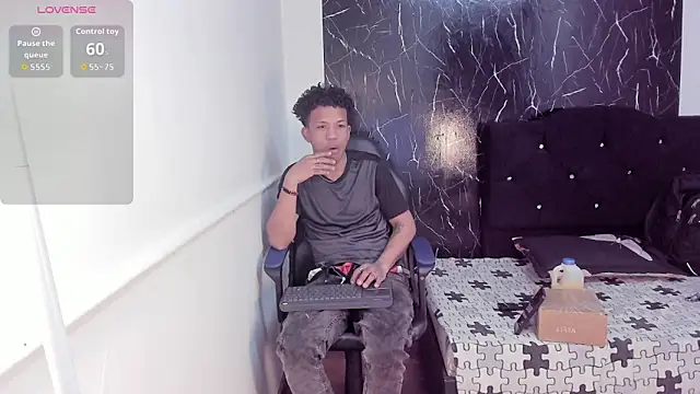 carlos alber12 online show from October 9, 2025, 12:06 pm