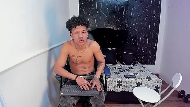 carlos alber12 online show from October 18, 2025, 12:18 pm