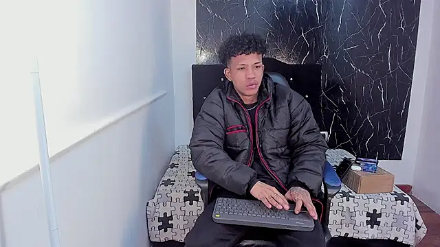 carlos alber12 online show from October 15, 2025, 12:13 pm