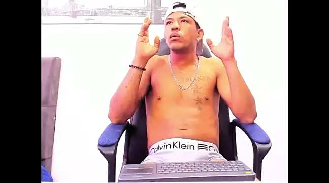 carlos alber12 online show from March 20, 2025, 3:04 pm