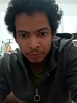 Snapshot of cingonduro chatting on February 1, 2025, 4:54 pm cingonduro online show from February 1, 2025, 4:54 pm