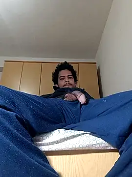 Snapshot of cingonduro chatting on March 6, 2025, 9:25 am cingonduro online show from March 6, 2025, 9:25 am