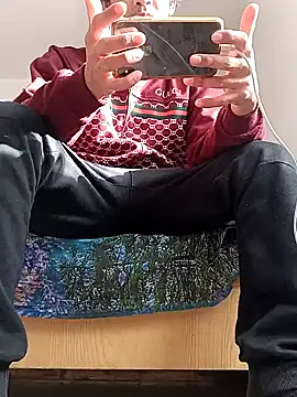 Snapshot of cingonduro chatting on February 14, 2025, 9:13 am cingonduro online show from February 14, 2025, 9:13 am