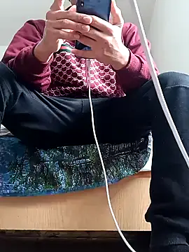 Snapshot of cingonduro chatting on February 8, 2025, 8:52 am cingonduro online show from February 8, 2025, 8:52 am