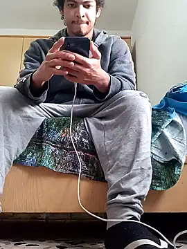 Snapshot of cingonduro chatting on January 29, 2025, 7:36 am cingonduro online show from January 29, 2025, 7:36 am