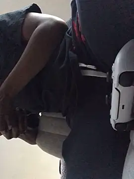 theprettysoles online show from April 10, 2026, 10:06 pm