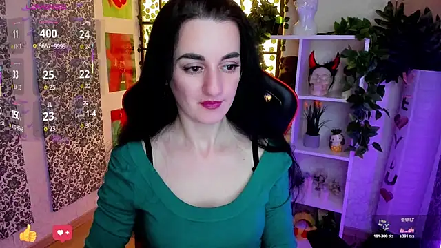 JessicaAlfo online show from May 18, 2026, 2:44 am
