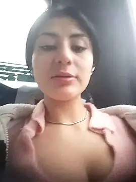 Snapshot of fiorella_paris chatting on March 22, 2025, 12:46 pm fiorella paris online show from March 22, 2025, 12:46 pm