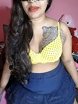 Snapshot of Sexy-Monikaa chatting on May 19, 2026, 12:59 am Sexy-Monikaa online show from May 19, 2026, 12:59 am