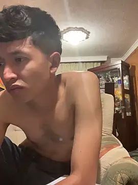 Snapshot of sebaxx8_ chatting on February 11, 2025, 3:50 am sebaxx8 online show from February 11, 2025, 3:50 am